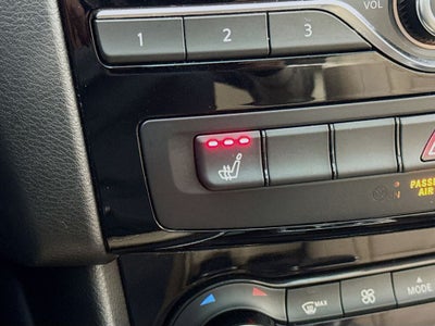 2018 INFINITI QX30 Premium