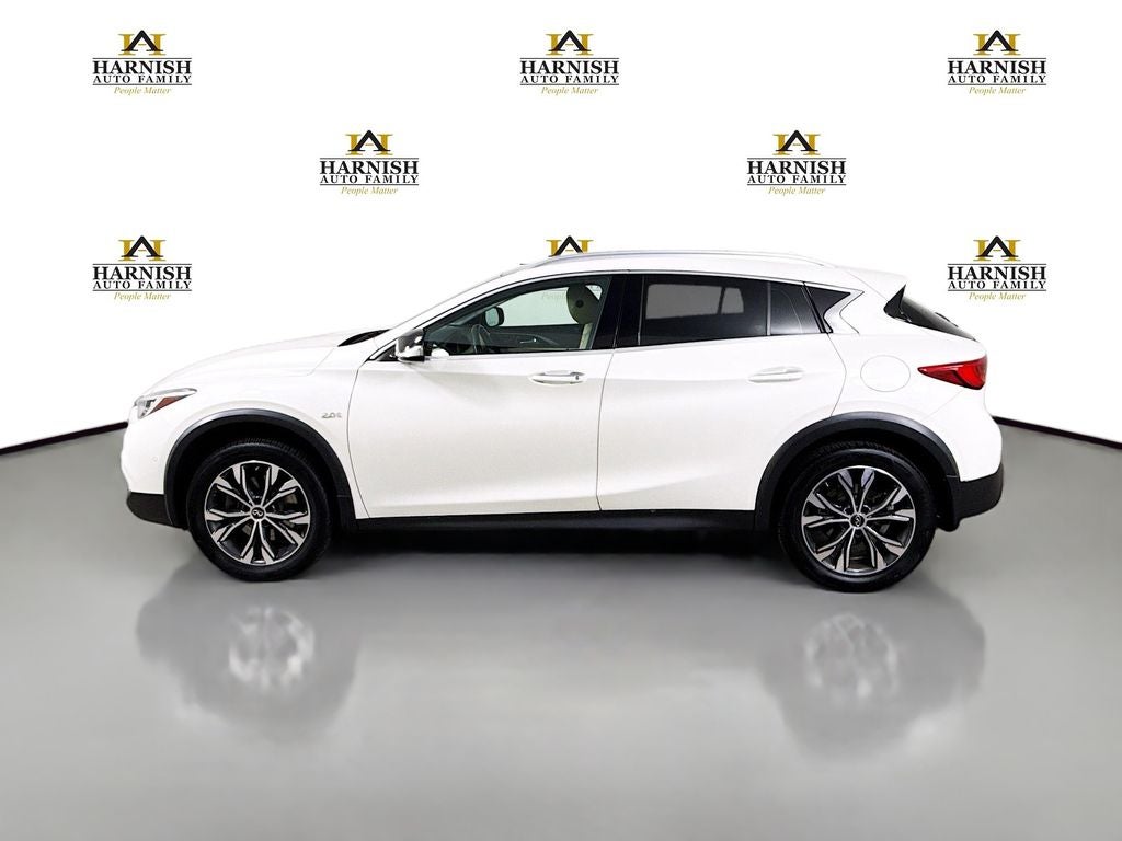 2018 INFINITI QX30 Premium