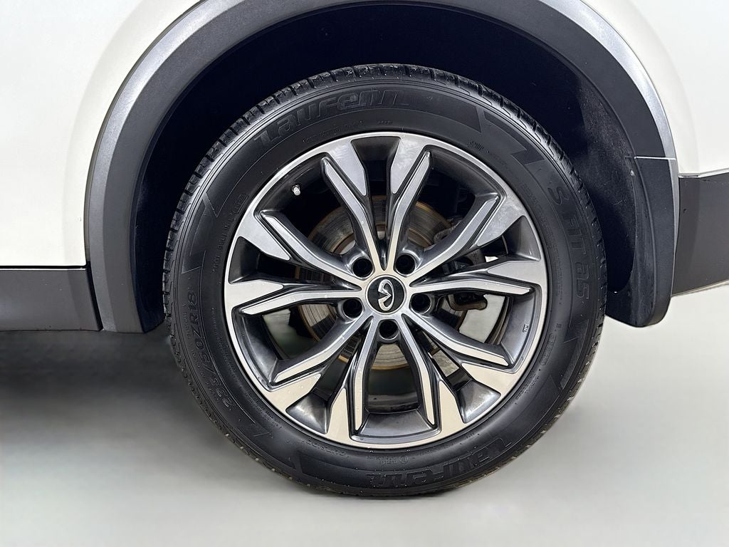 2018 INFINITI QX30 Premium