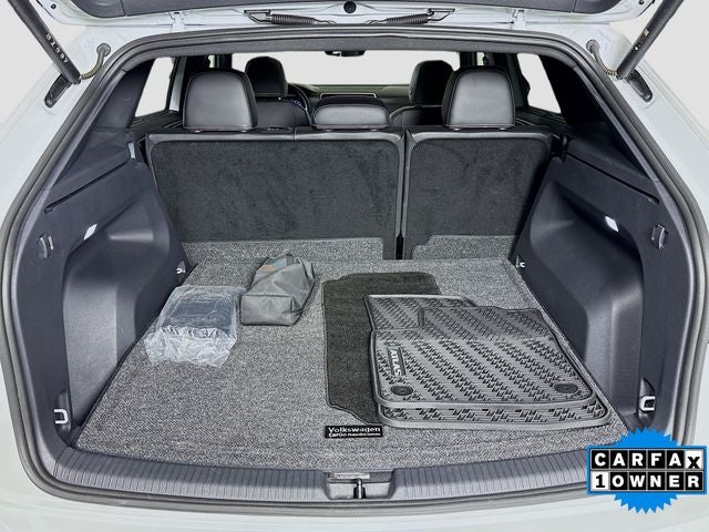 2024 Volkswagen Atlas Cross Sport 2.0T SEL R-Line