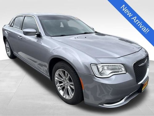 2017 Chrysler 300 Limited