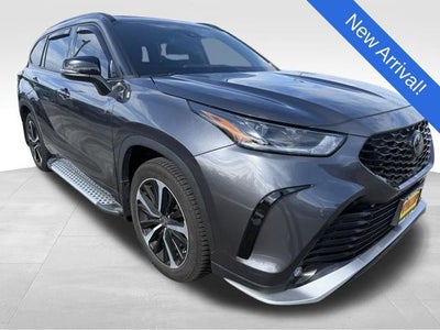 2022 Toyota Highlander XSE