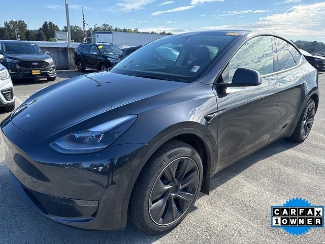 2024 Tesla Model Y Standard Range