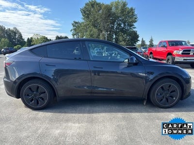 2024 Tesla Model Y Standard Range