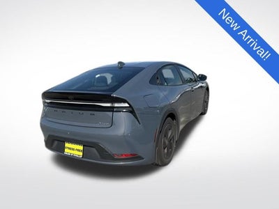 2025 Toyota Prius Plug-In Hybrid SE