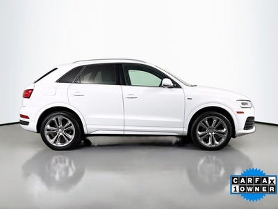 2016 Audi Q3 2.0T Prestige quattro