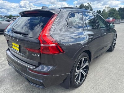 2023 Volvo XC60 B6 Ultimate Dark Theme