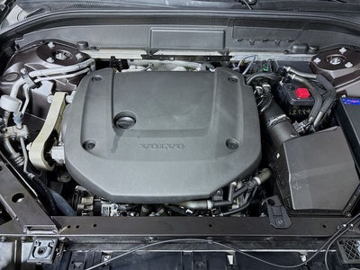 2023 Volvo XC60 B6 Ultimate Dark Theme