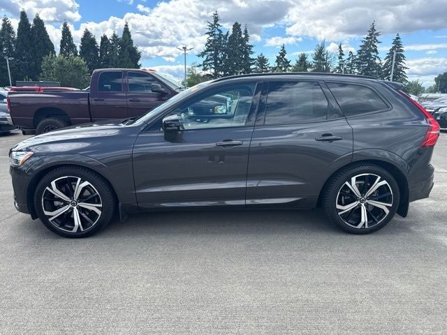 2023 Volvo XC60 B6 Ultimate Dark Theme