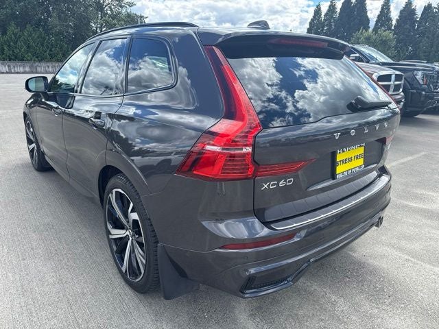 2023 Volvo XC60 B6 Ultimate Dark Theme