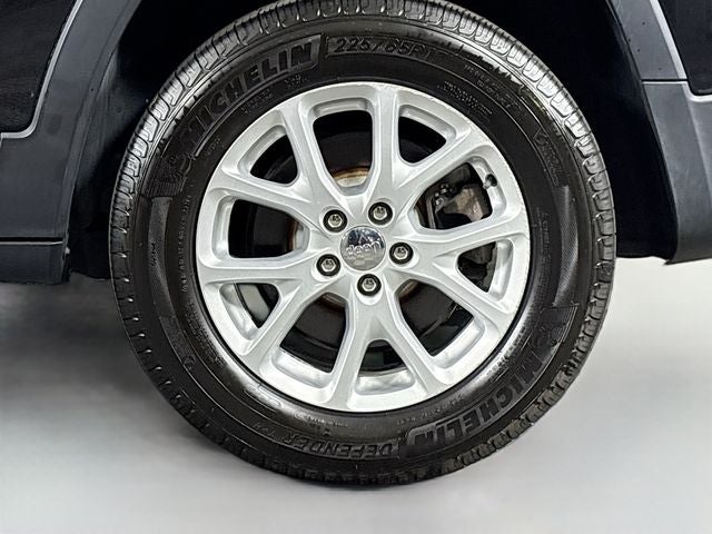 2015 Jeep Cherokee Sport