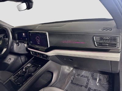 2024 Volkswagen Atlas Cross Sport 2.0T SEL R-Line