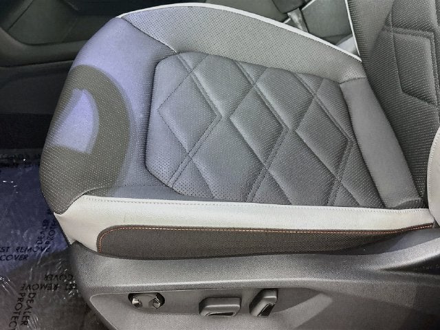 2024 Volkswagen Atlas 2.0T Peak Edition SE w/Technology