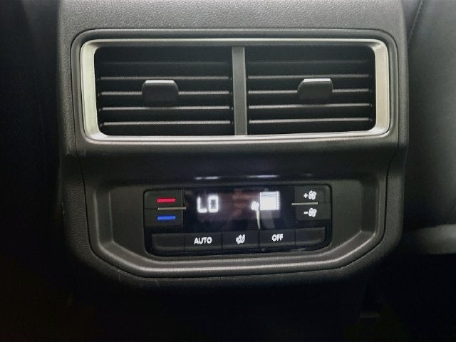 2024 Volkswagen Atlas 2.0T Peak Edition SE w/Technology