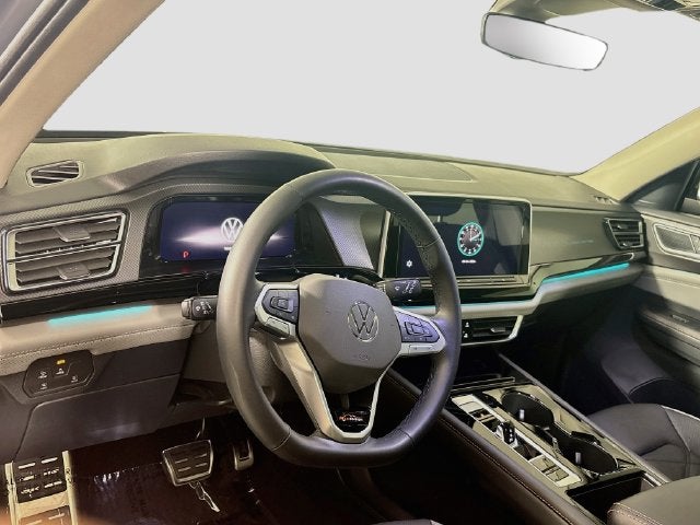 2024 Volkswagen Atlas 2.0T Peak Edition SE w/Technology