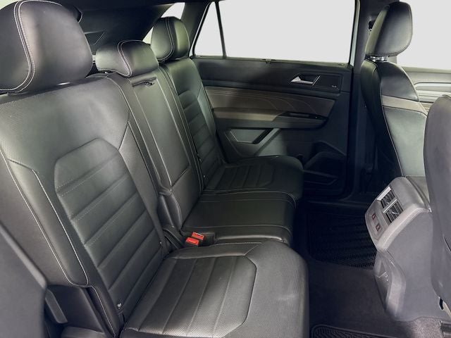 2022 Volkswagen Atlas Cross Sport 3.6L V6 SEL Premium R-Line