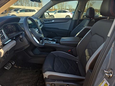 2024 Volkswagen Atlas 2.0T Peak Edition SEL
