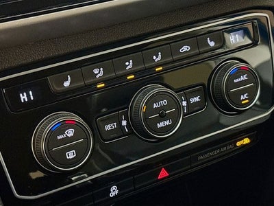 2022 Volkswagen Atlas 3.6L V6 SE w/Technology