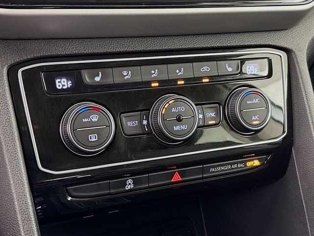 2022 Volkswagen Atlas 3.6L V6 SE w/Technology