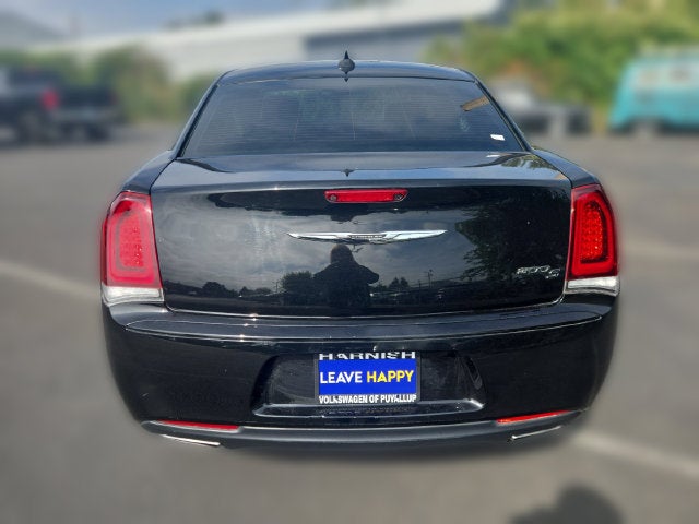 2019 Chrysler 300 S