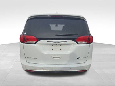 2018 Chrysler Pacifica Hybrid Touring L