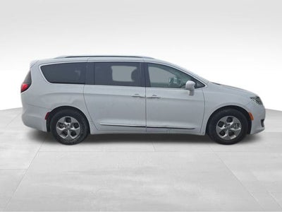 2018 Chrysler Pacifica Hybrid Touring L