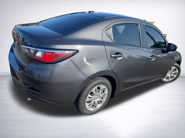 2019 Toyota Yaris L