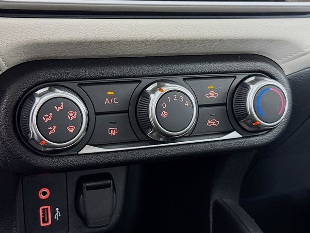 2022 Nissan Versa 1.6 SV