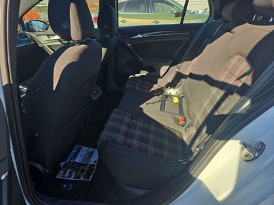 2017 Volkswagen Golf GTI S