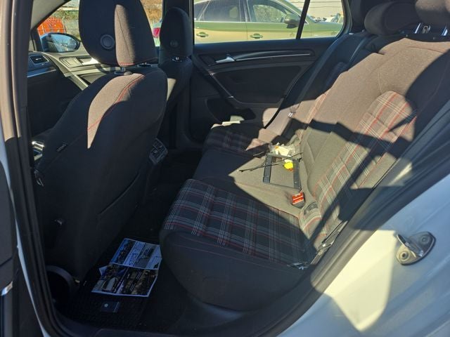 2017 Volkswagen Golf GTI S