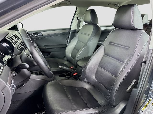 2015 Volkswagen Jetta 2.0L TDI SE w/Connectivity
