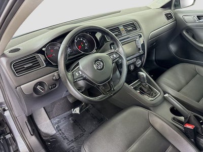 2015 Volkswagen Jetta 2.0L TDI SE w/Connectivity