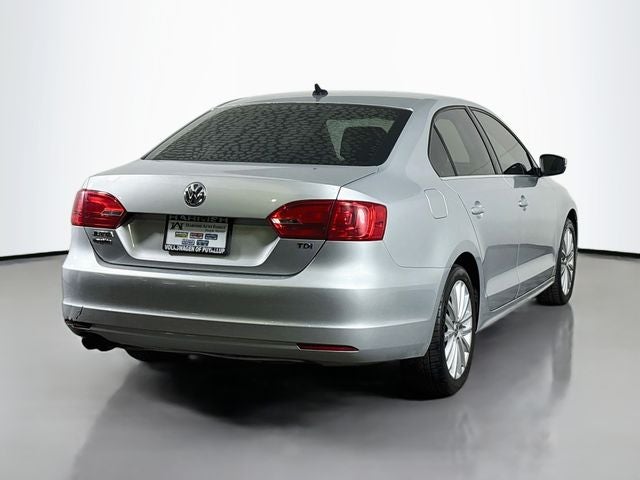 2014 Volkswagen Jetta 2.0L TDI w/Premium/Navigation