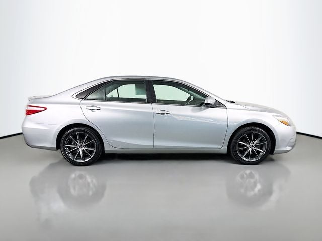 2016 Toyota Camry XSE