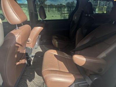 2017 Toyota Sienna XLE 7 Passenger