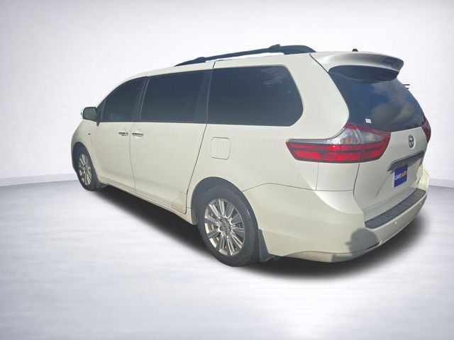 2017 Toyota Sienna XLE 7 Passenger