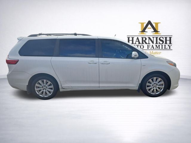 2017 Toyota Sienna XLE 7 Passenger