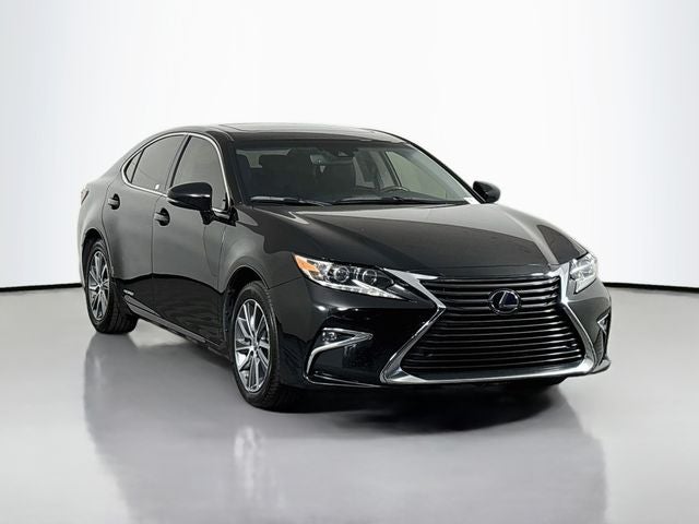 2017 Lexus ES 300h