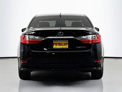 2017 Lexus ES 300h