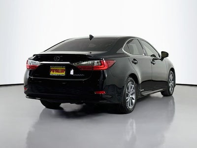 2017 Lexus ES 300h