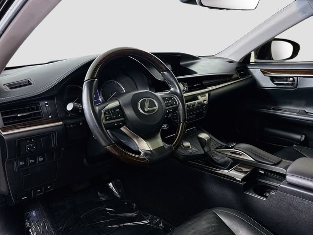 2017 Lexus ES 300h