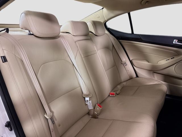 2016 Kia Cadenza Premium