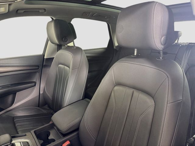 2023 Audi Q5 40 Premium quattro