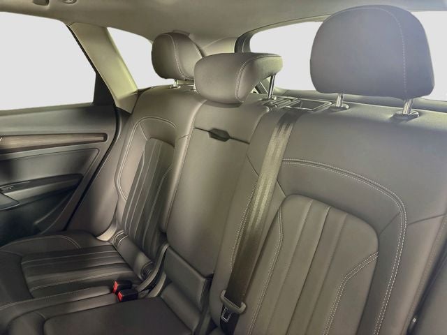 2023 Audi Q5 40 Premium quattro