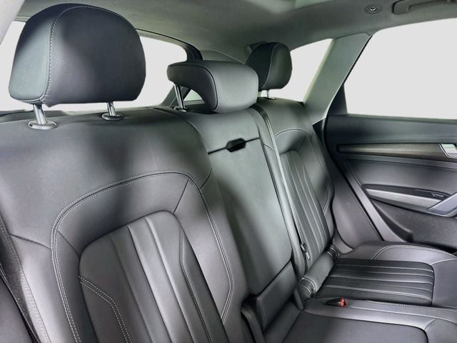 2023 Audi Q5 40 Premium quattro