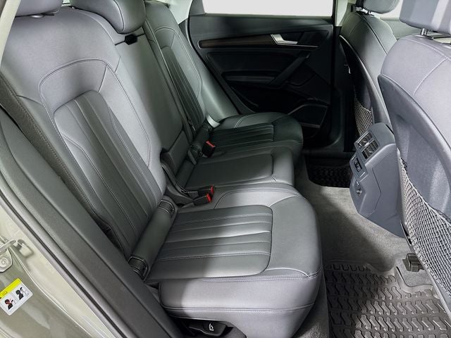 2023 Audi Q5 45 S line Premium quattro