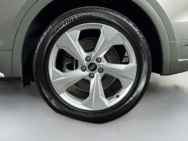 2023 Audi Q5 45 S line Premium quattro