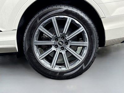 2023 Audi Q7 45 Premium Plus quattro
