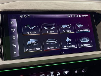 2024 Audi Q4 e-tron Prestige quattro