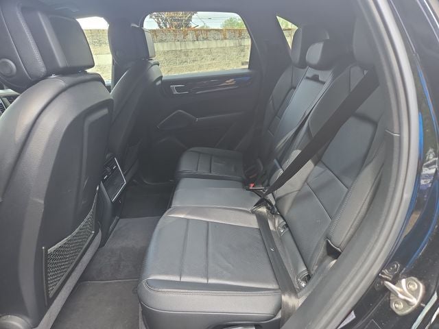 2020 Porsche Cayenne Base
